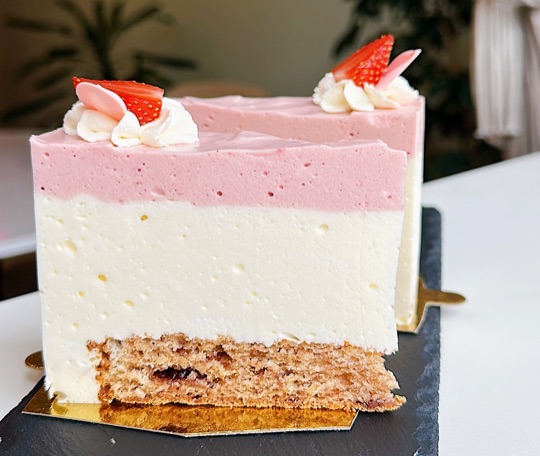 «МАЛИНОВОЕ ПТИЧЬЕ МОЛОКО» 2050 р/кг