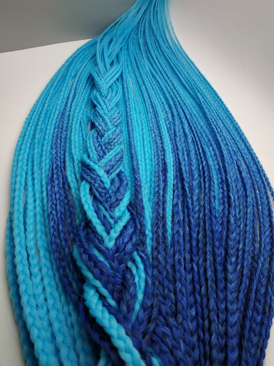 Синие афрокосы