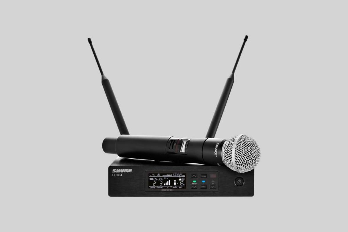 SHURE QLXD24/SM58 - РАДИОСИСТЕМА С РУЧНЫМ МИКРОФОНОМ
