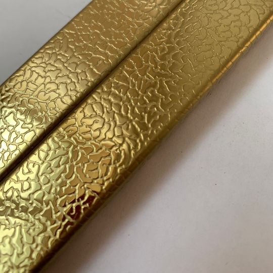 Бордюр декоративный из нержавеющей стали с керамической вставкой золото кожа 12х400