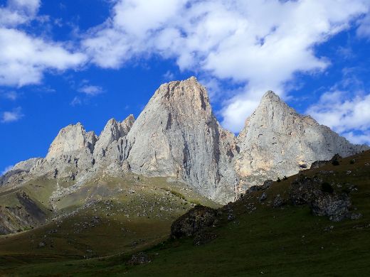 Гора монах Северная Осетия