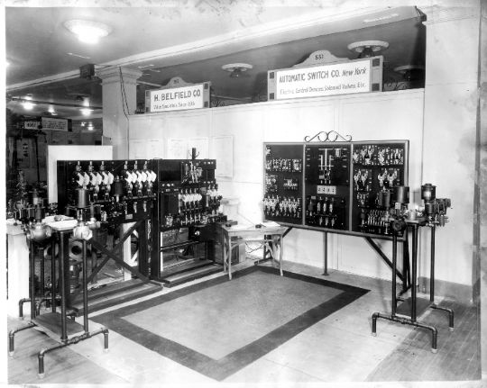Стенд компании ASCO на энергетической выставке в Нью-Йорке, 1930 год.