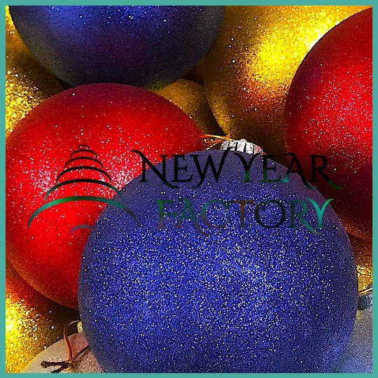 Большие елочные шары