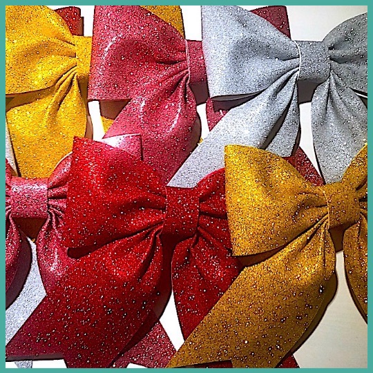 Елочная игрушка Бантик