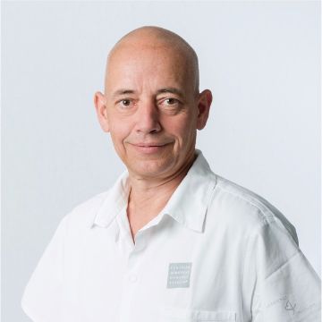 Dr. Jan Doležel, Доктор Ян Долежел,  уролог больницы святой Здиславы