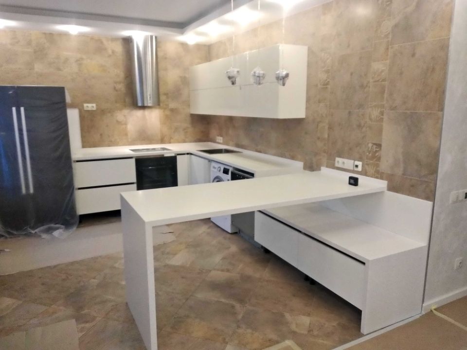 Кухонная столешница из искусственного камня