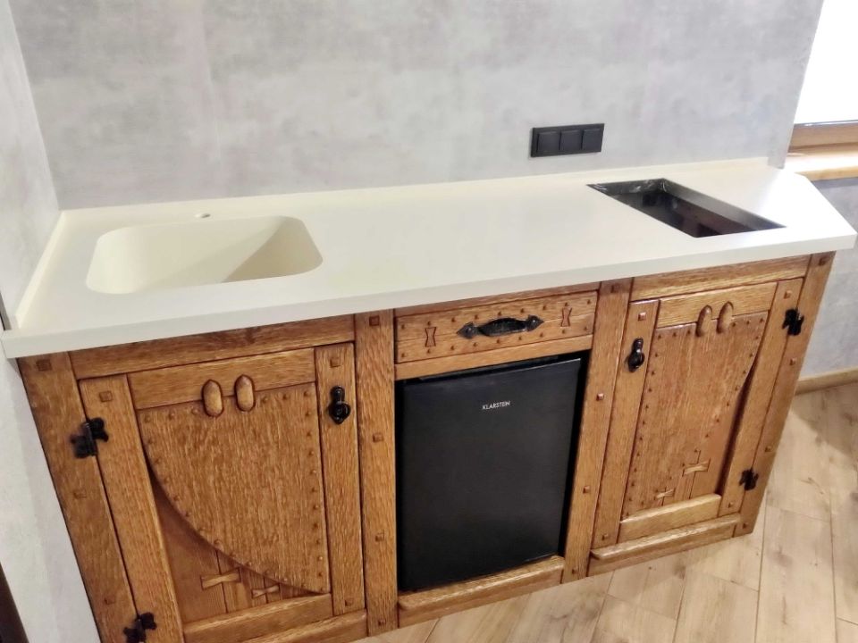 Столешница на кухню из искусственного камня