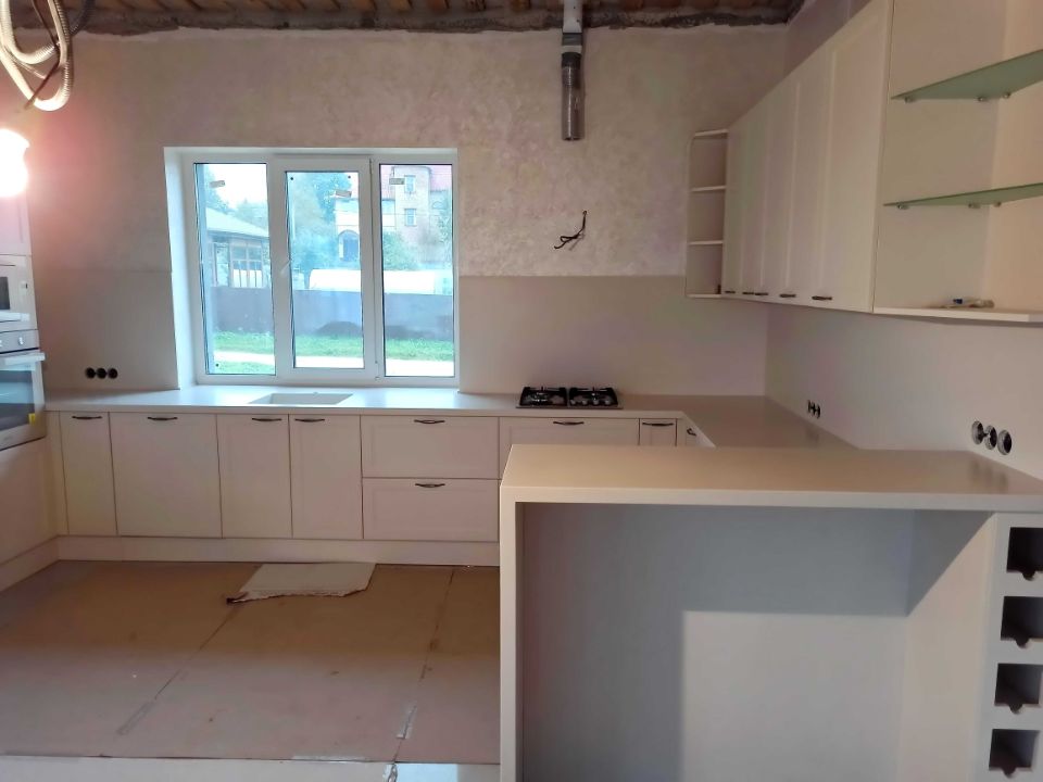 Кухонная столешница из искусственного камня