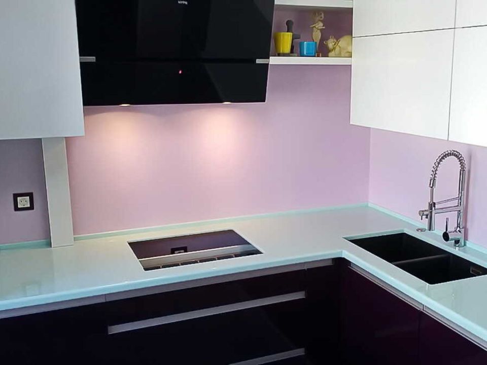 Столешница из искусственного камня на кухню