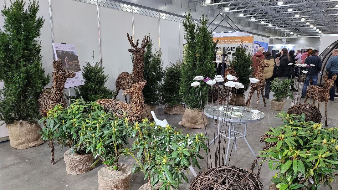 Экспозиции осенней выставки-форума 2025