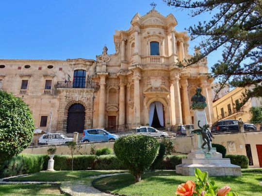 Тур в Ното Италия