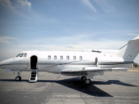 HAWKER 700