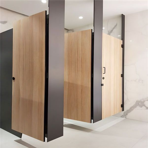 Фрезерная резка санитарных перегородок