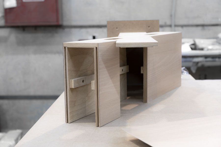 Сборка элемента мебели