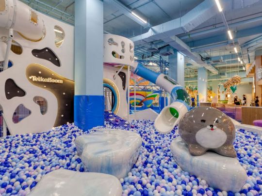 ball pool, children's maze, fiberglass decorations, children's room decorations