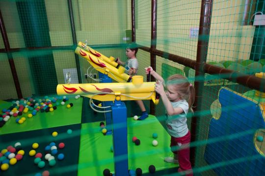 air cannons, battle zone