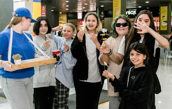 дегустация пельменей семьёй