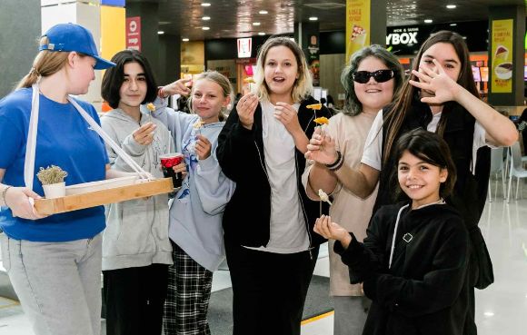 дегустация пельменей семьёй