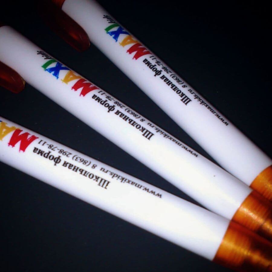 ручки печатью с цветного логотипа