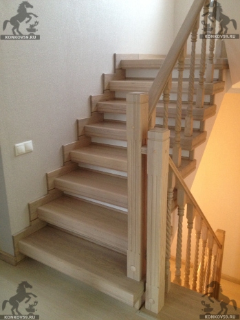 Деревянная лестница