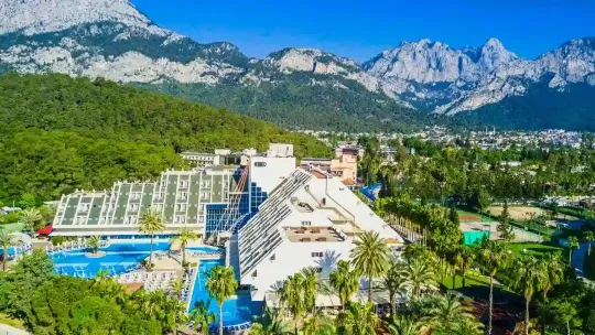 Квинс Парк Гойнюк