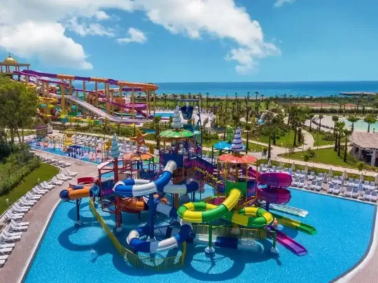 Аквапарк Дельфин Би Гранд