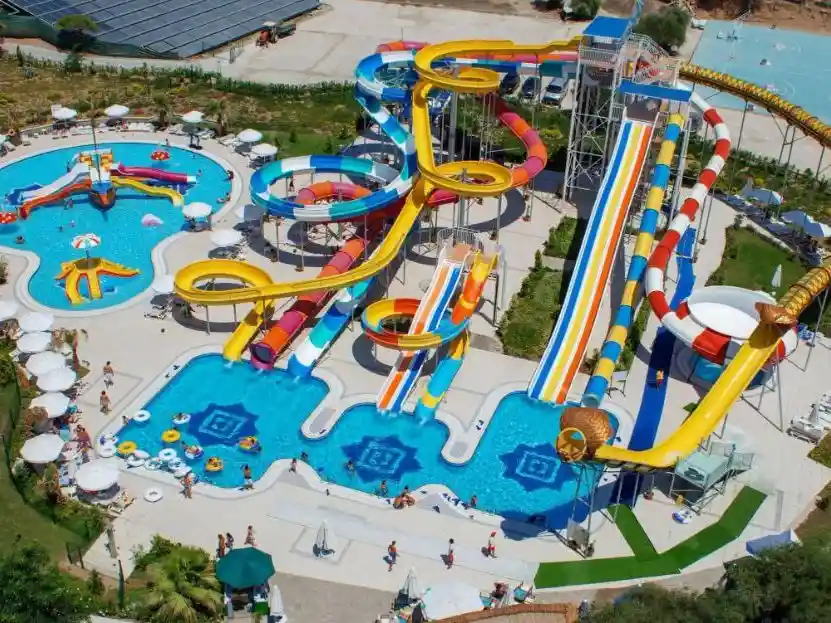 Аквапарк в отеле Лаго