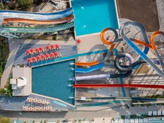 Аквапарк в отеле Миароса