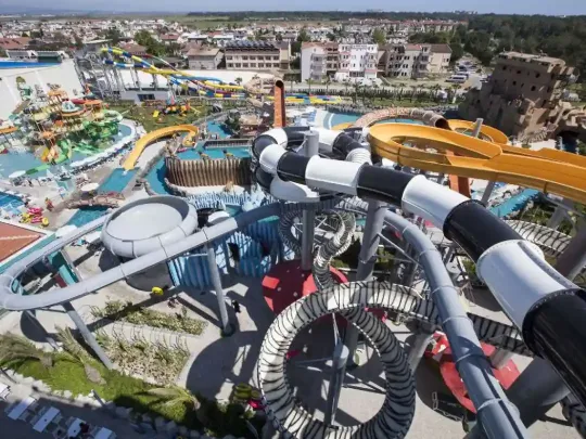 Аквапарк в отеле Гранада Лакшери