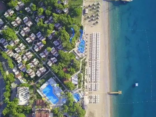 Пэйратс Бич Клаб