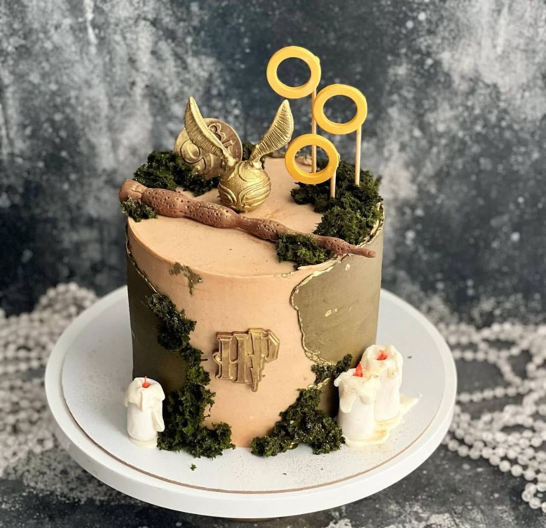 Детский торт на день рождения для мальчика Гарри Поттер