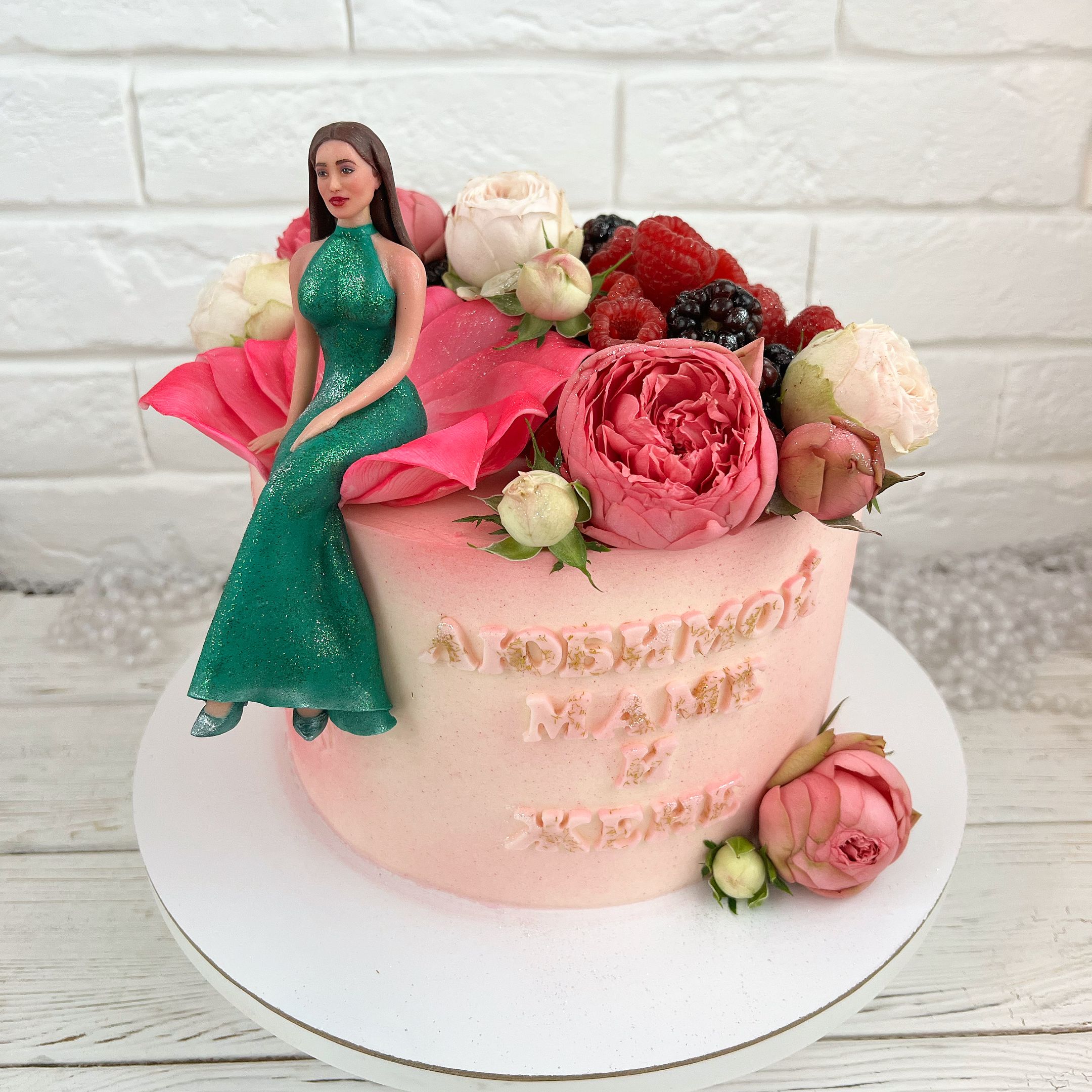 Женские торты от leFANov-CAKES.ru