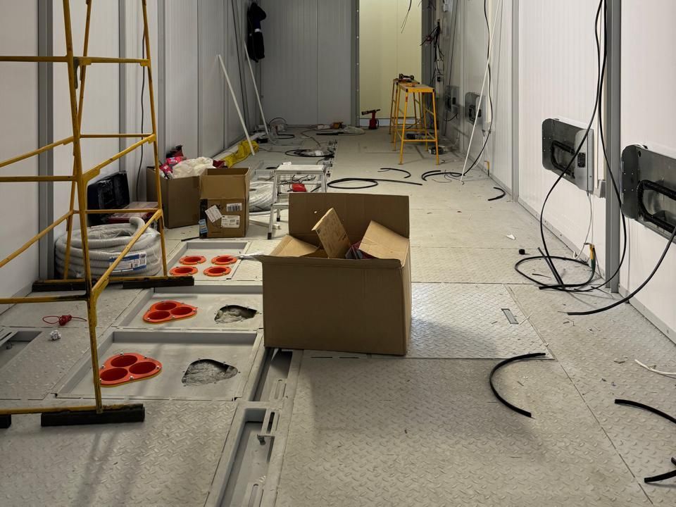 Кабельная проходка UVK3-28/64, UVK-28/64, герметизация, кабельный проём НКУ