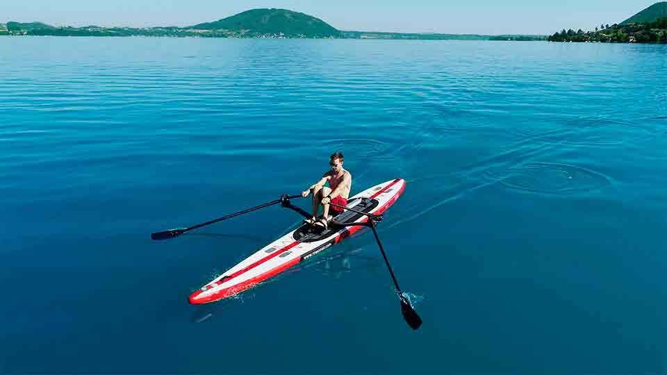 Гребная система RowVista® для академической гребли лицом вперед  на доске Airdeck DUDE 18. Управляемый угол наклона лопасти. Устанавливается на лодки Row on, надувные или жесткие доски SUP, каяки, байдарки, каноэ и гребные лодки. ROWonAIR® - сделано в Австрии.