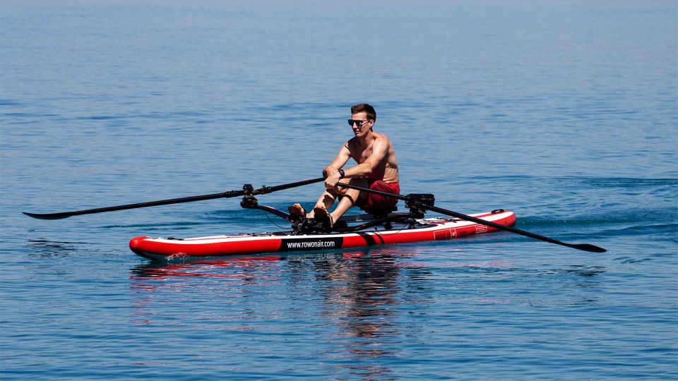 Гребля лицом вперед. Гребная система RowVista® на лодке Airdeck MOJO ROWonAIR® - оборудование для академической гребли на надувных досках, SUP, каяках, байдарках, каноэ и гребных лодках совместимо с большинством бордов Stand Up Paddle