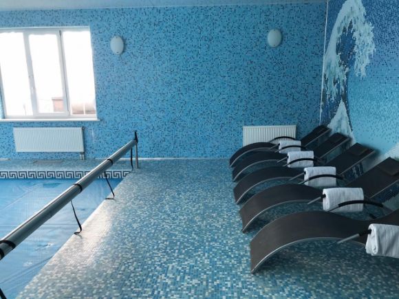 оздоровительный бассейн