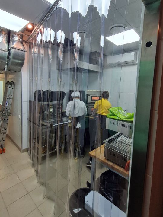 полосовые ПВХ завесы для пищевого производства