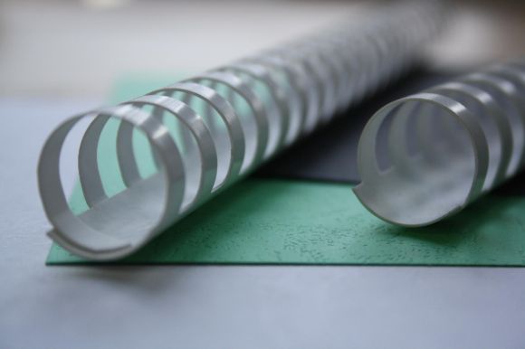 Переплёт на пластиковую пружину