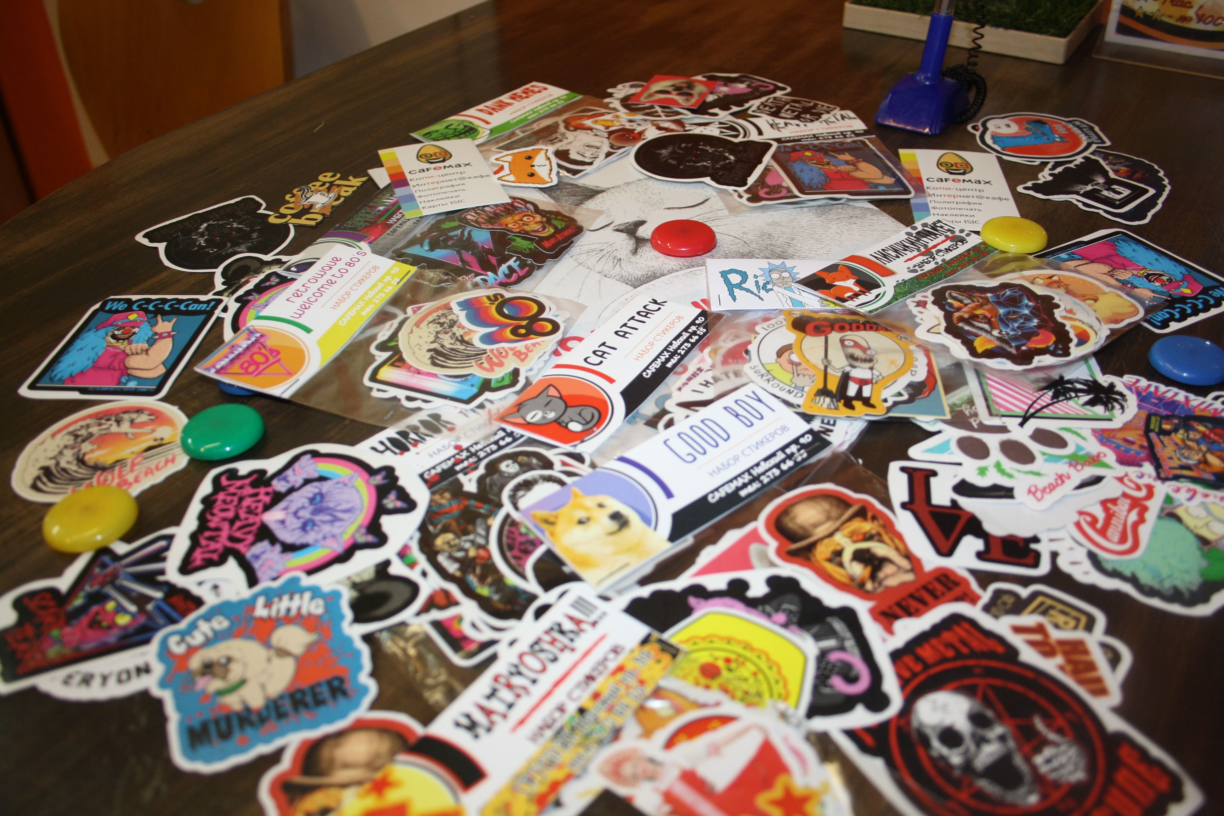 печать стикерпаков спб