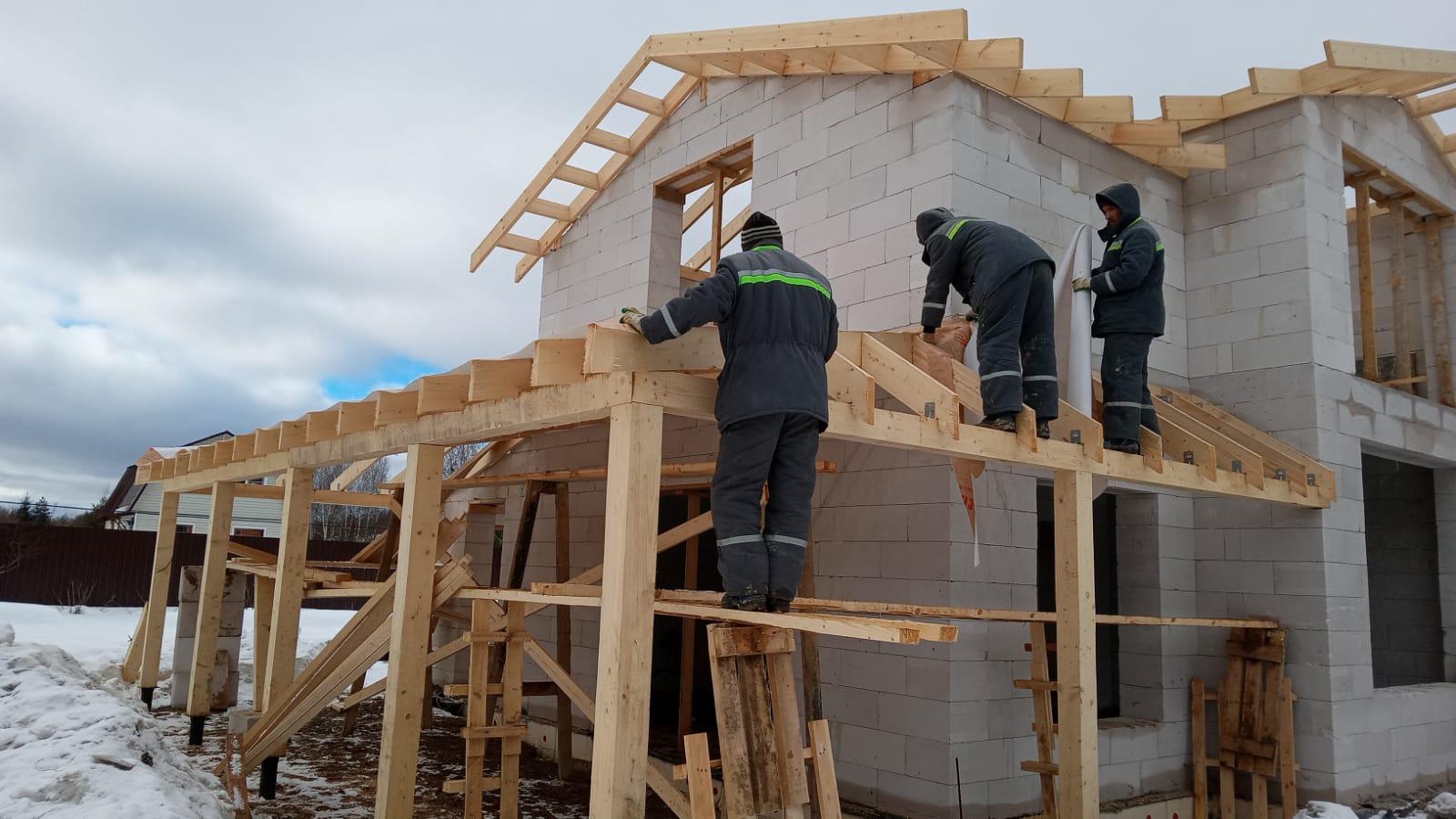 Дом из газобетона компания