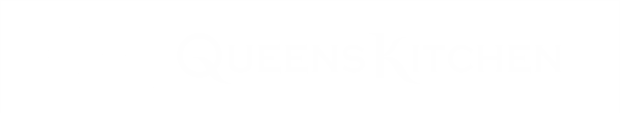 Логотип кухонь класса люкс, производимых на заказ Queens Kitchen