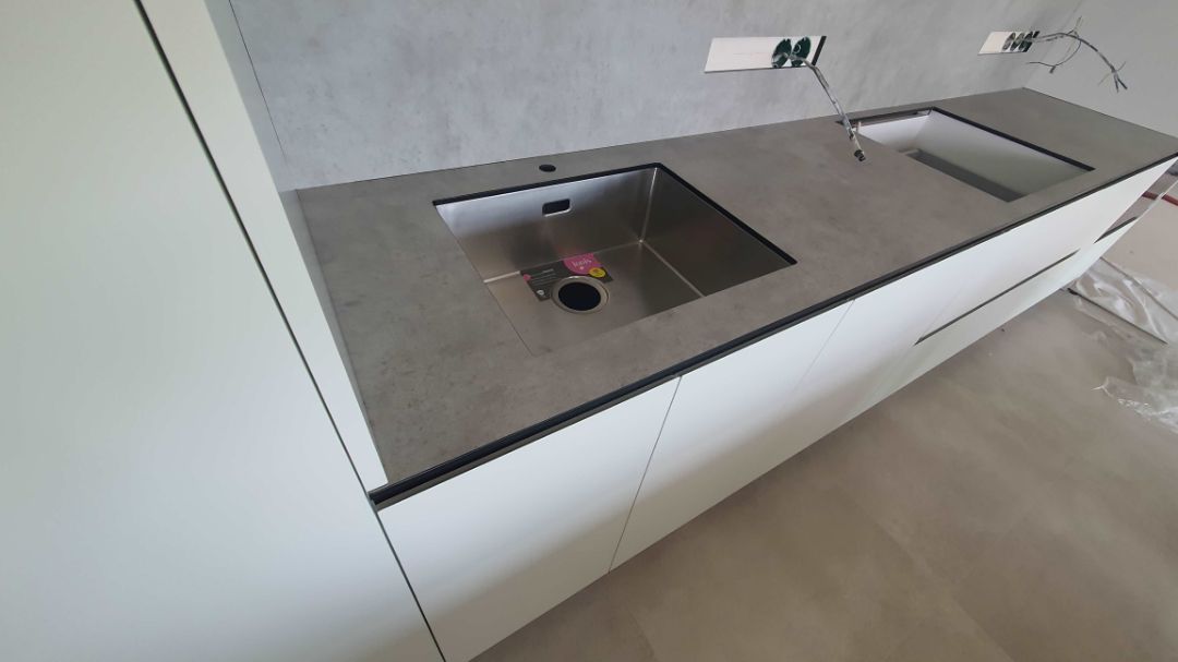 Столешница и стеновая панель из HPL ламината