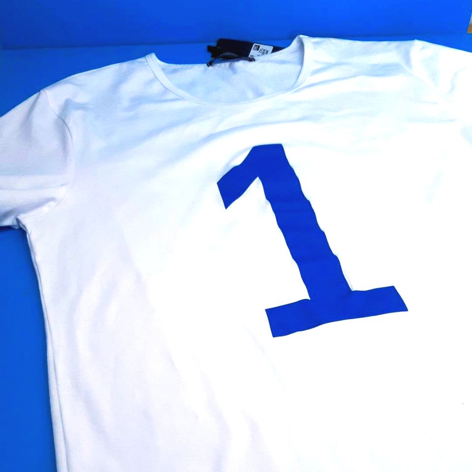 печать номера на футболках