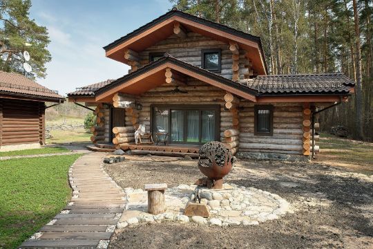 Строительство срубов из карельской сосны кело