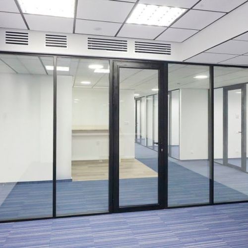 Алюминиевые двери