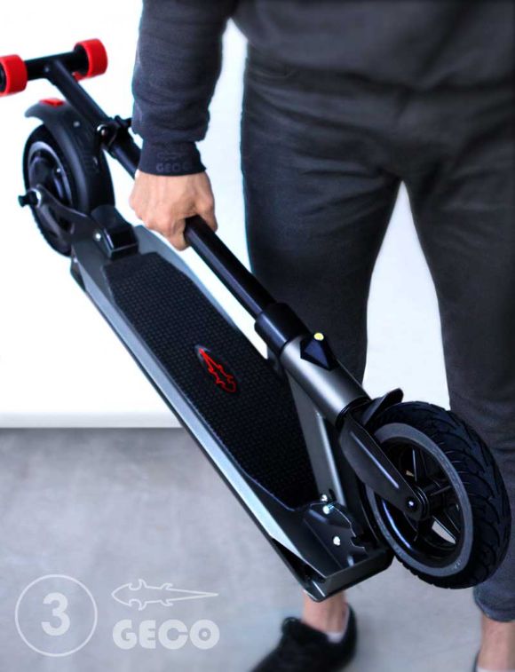 складывание легкого электросамоката Geco 3