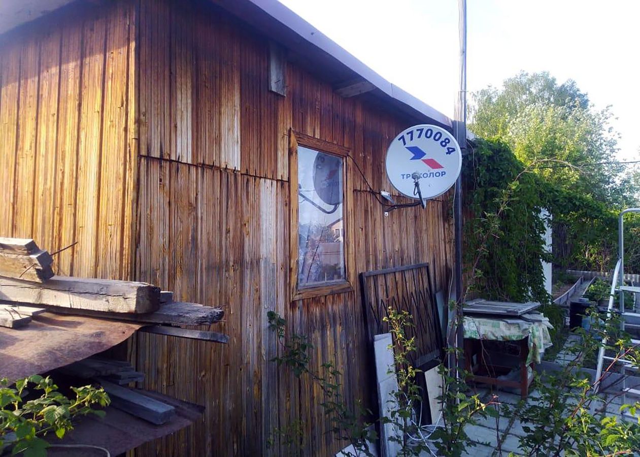 Установка спутникового телевидения Триколор в саду