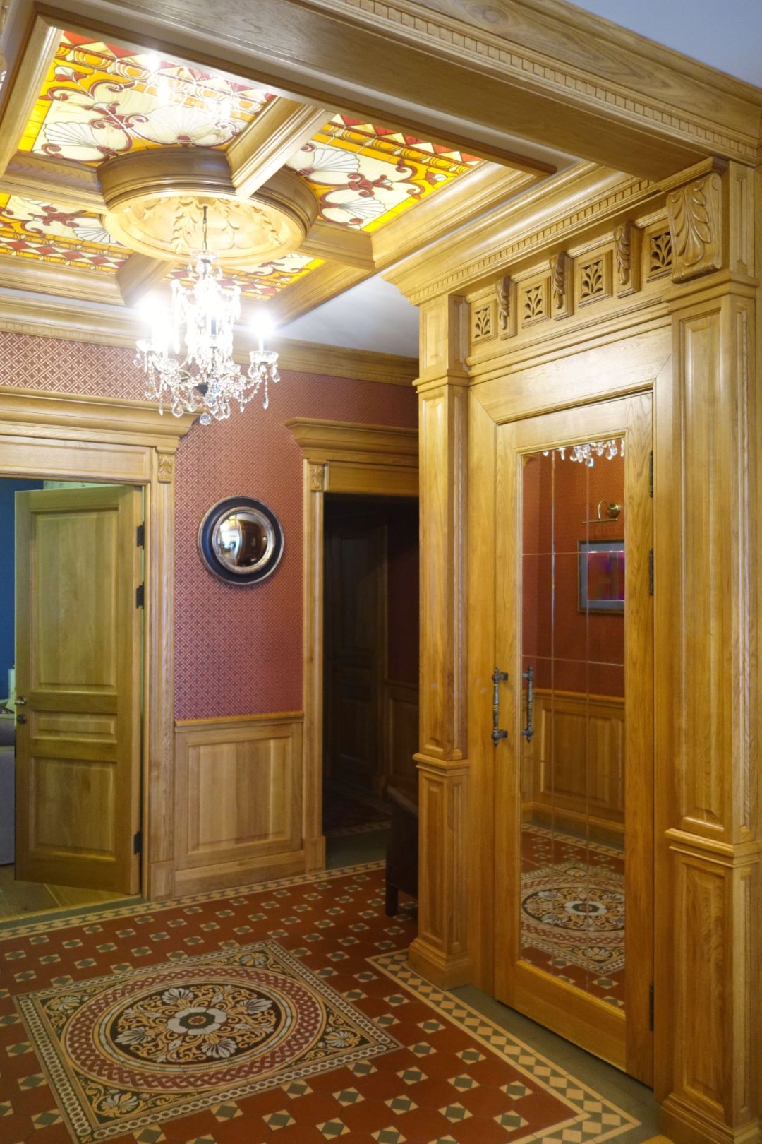 Витраж в потолок