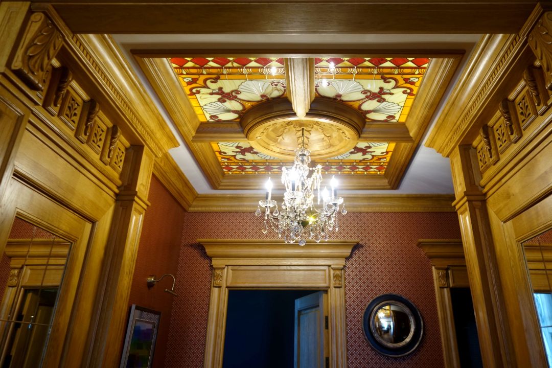 Витраж в потолок