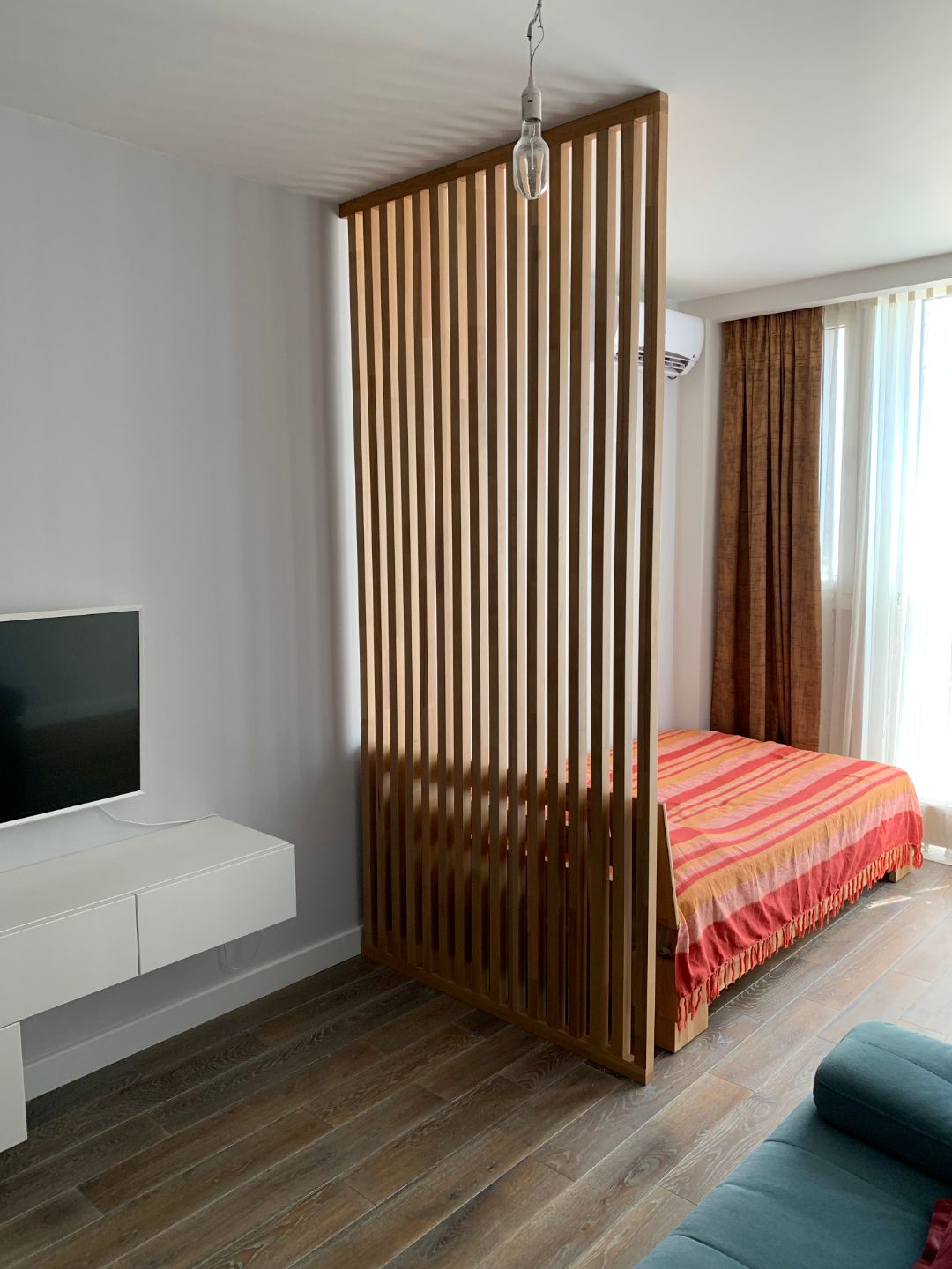 деревянная перегородка для зонирования комнаты своими руками